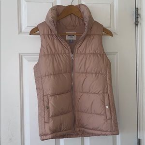 Rose Puffer Vest!